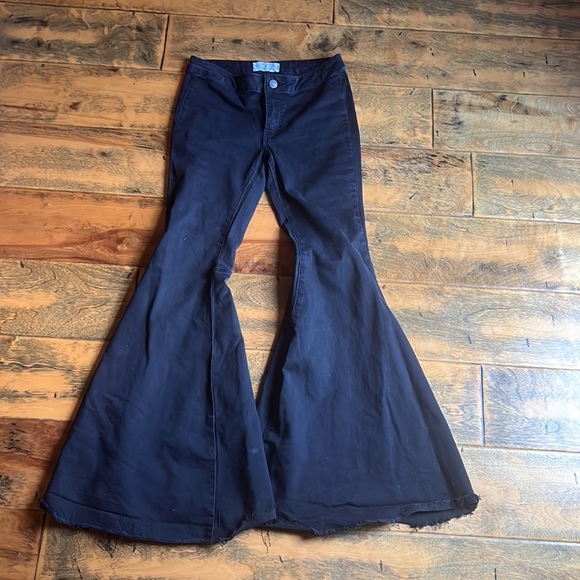Free People Flare Jeans - Picture 4 of 8